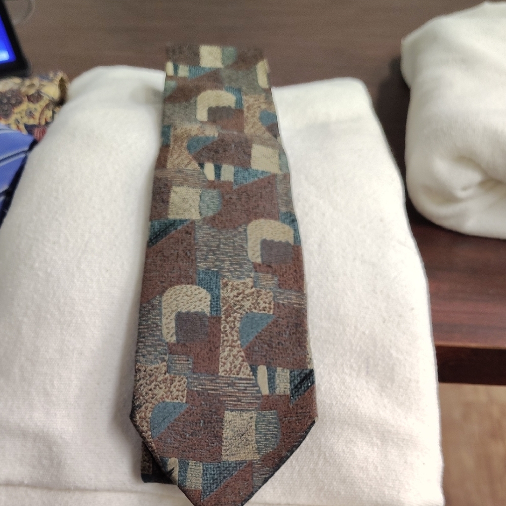 Geometric Patterned Tie - Brown and Blue